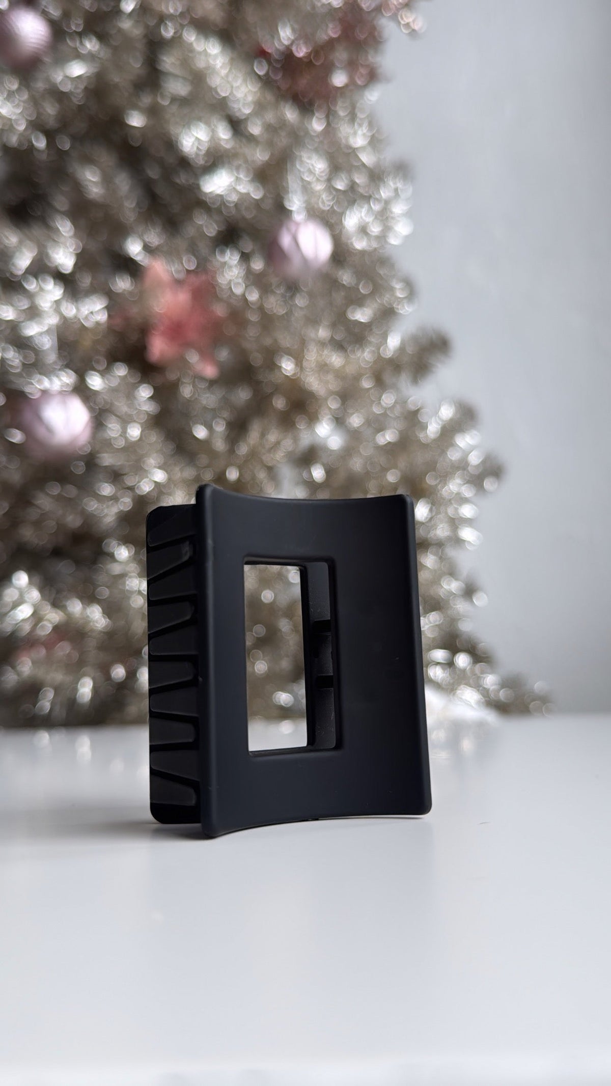 Med. Matte Black Clip