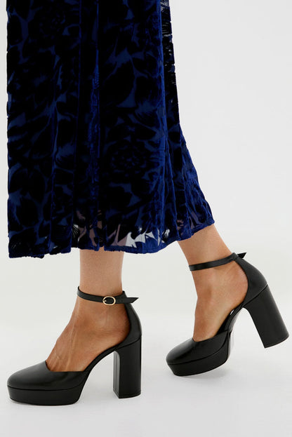 Black Dayna Platform Pumps
