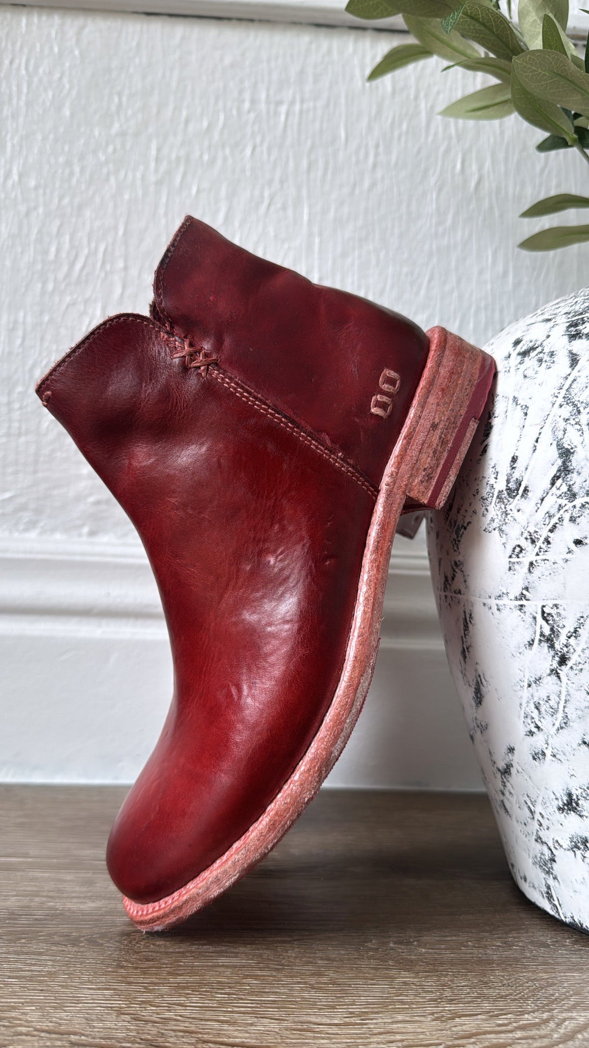 BedStu Yursia, Cherry Lacquer DD TML