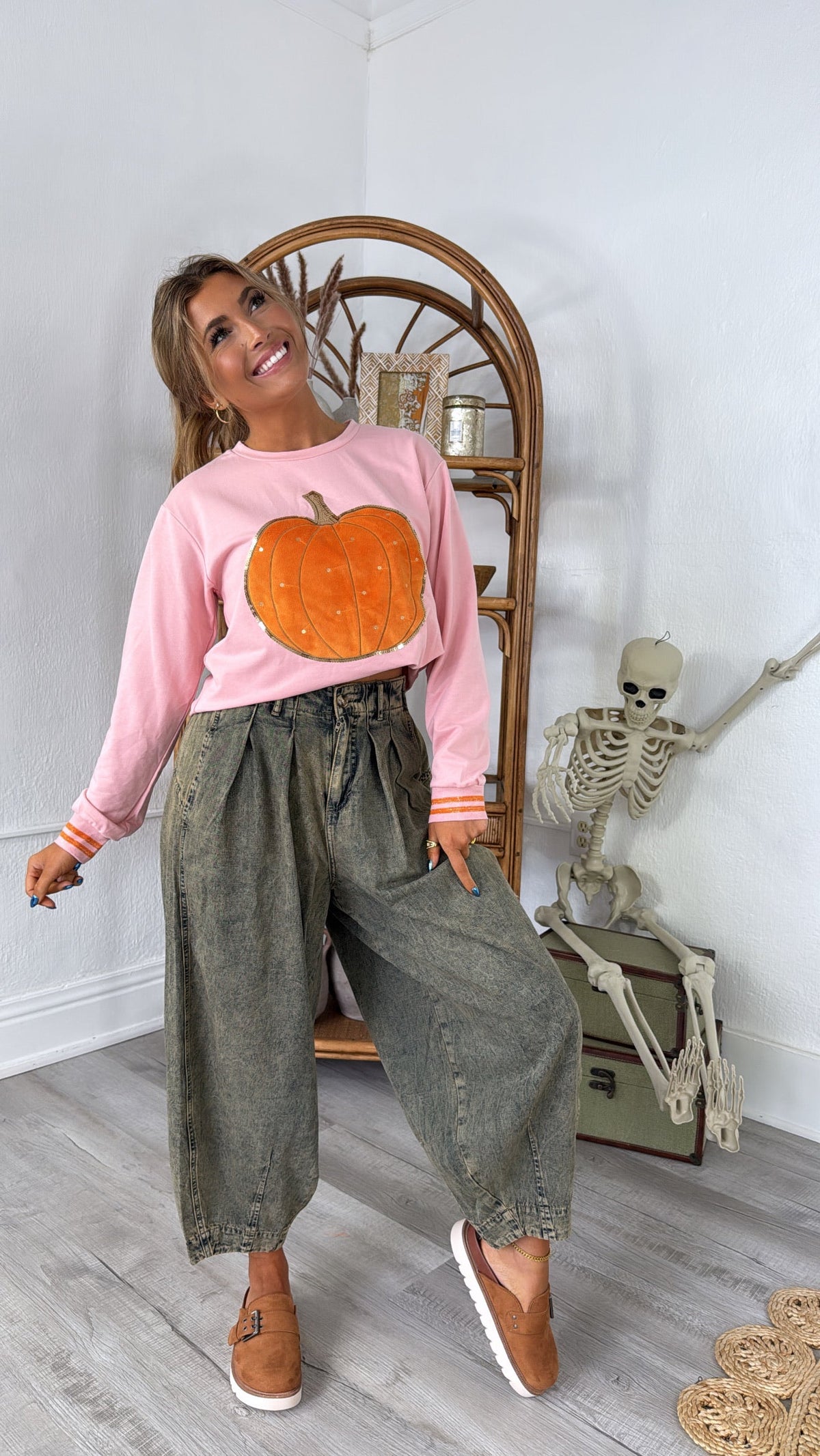 Pumpkin Patch Cutie Crewneck, Pink