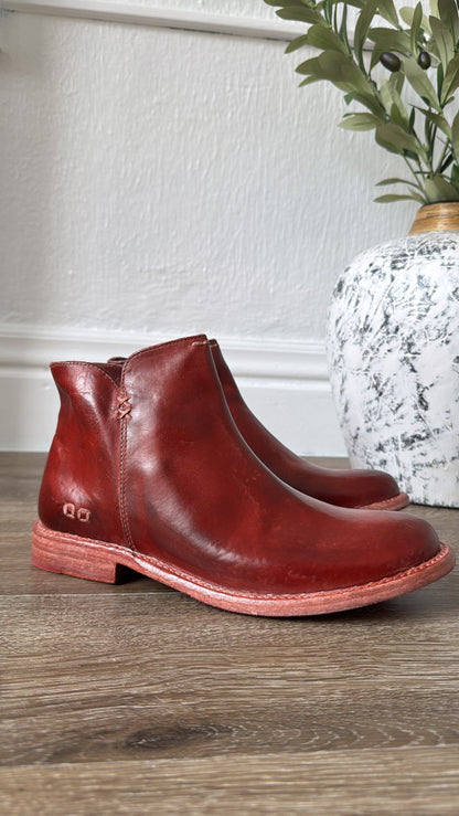 BedStu Yursia, Cherry Lacquer DD TML