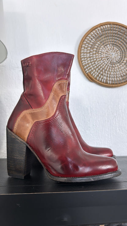 Bedstu Iazu, Cherry Lacquer Tan Rustic