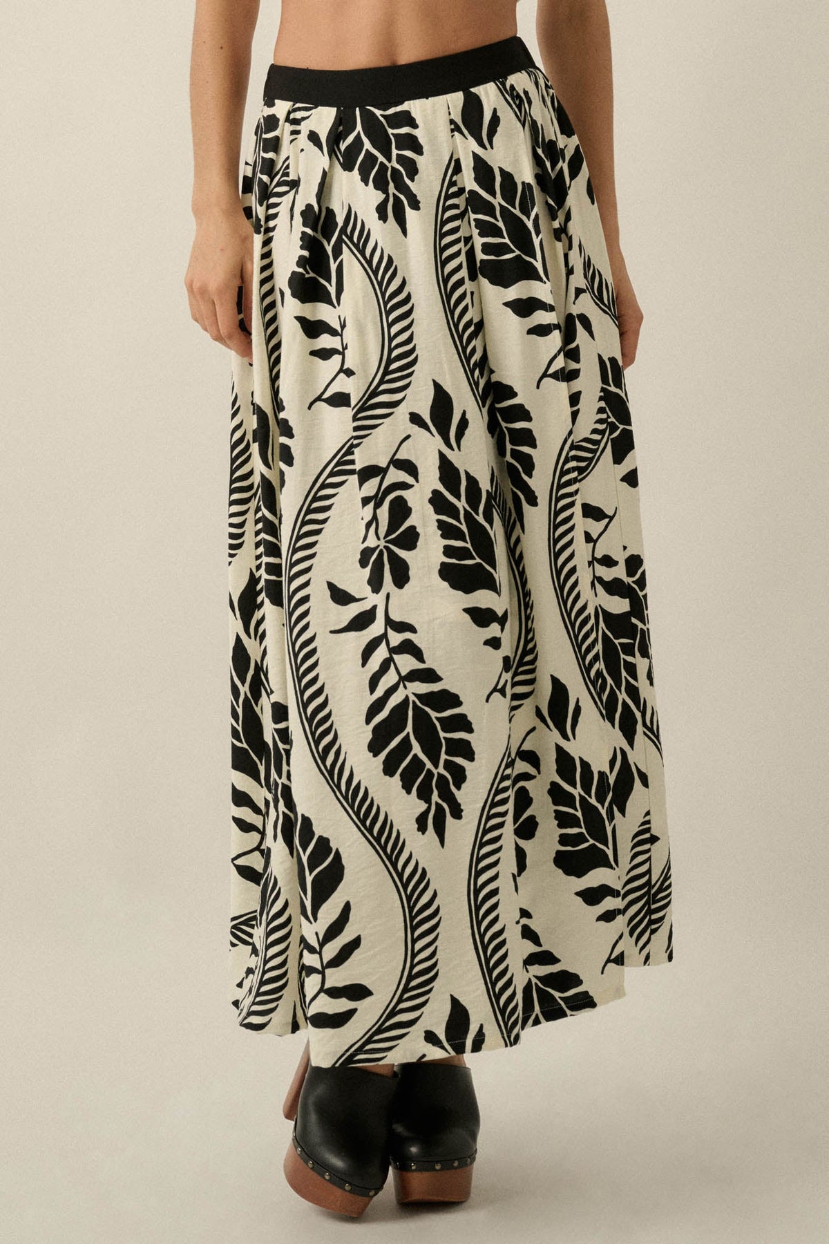 Jungle Cruise Tropical-Print Pleated Wrap Maxi Skirt