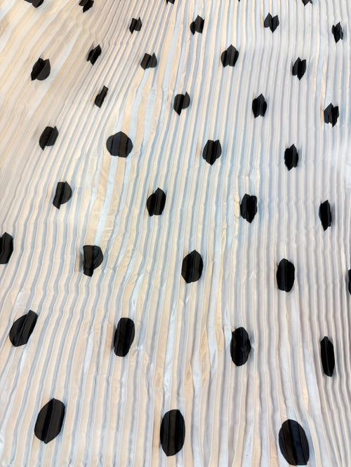 Printed Pleated Poly - Polka Dot