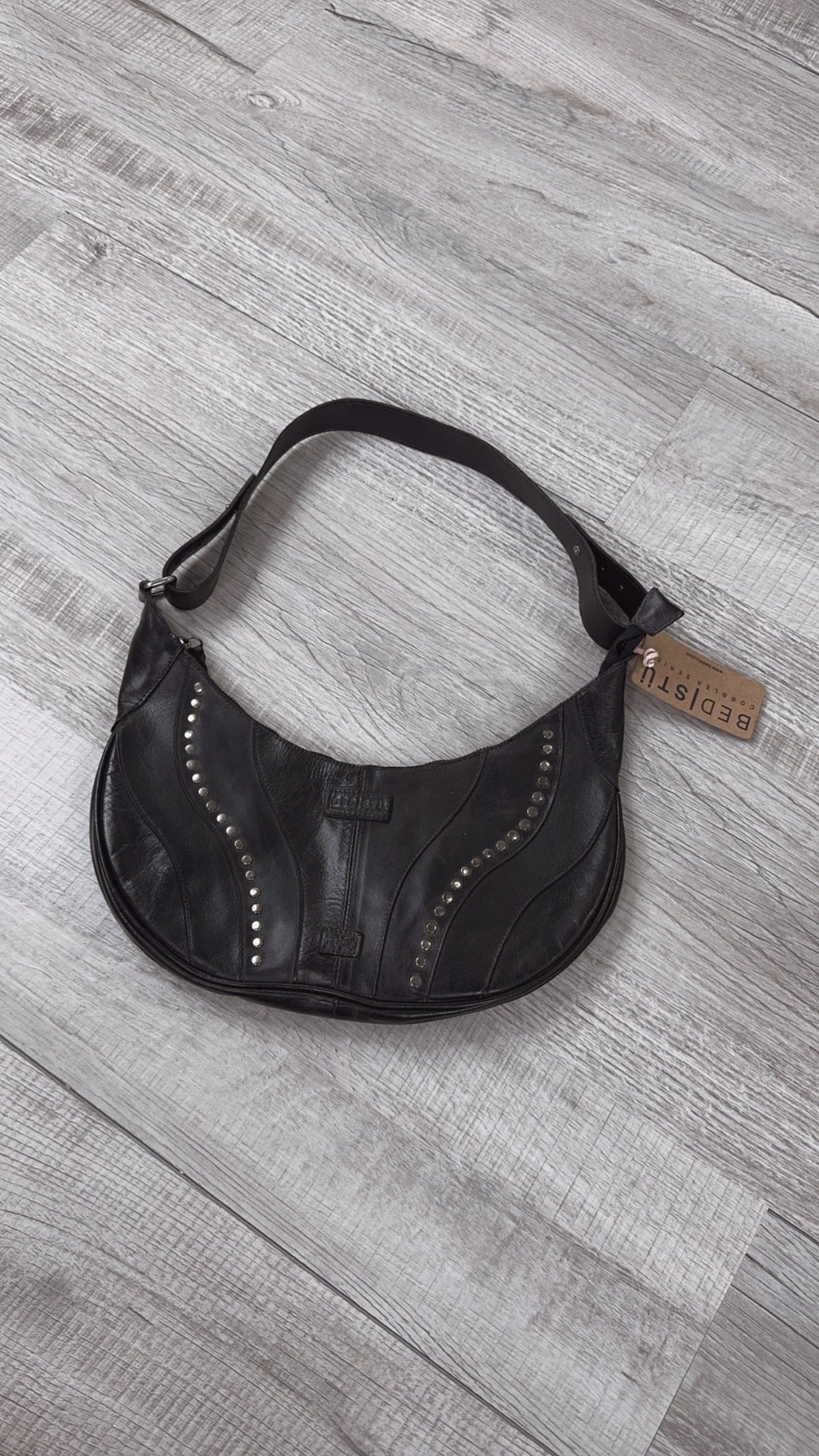 Bedstu Megara, Black DD