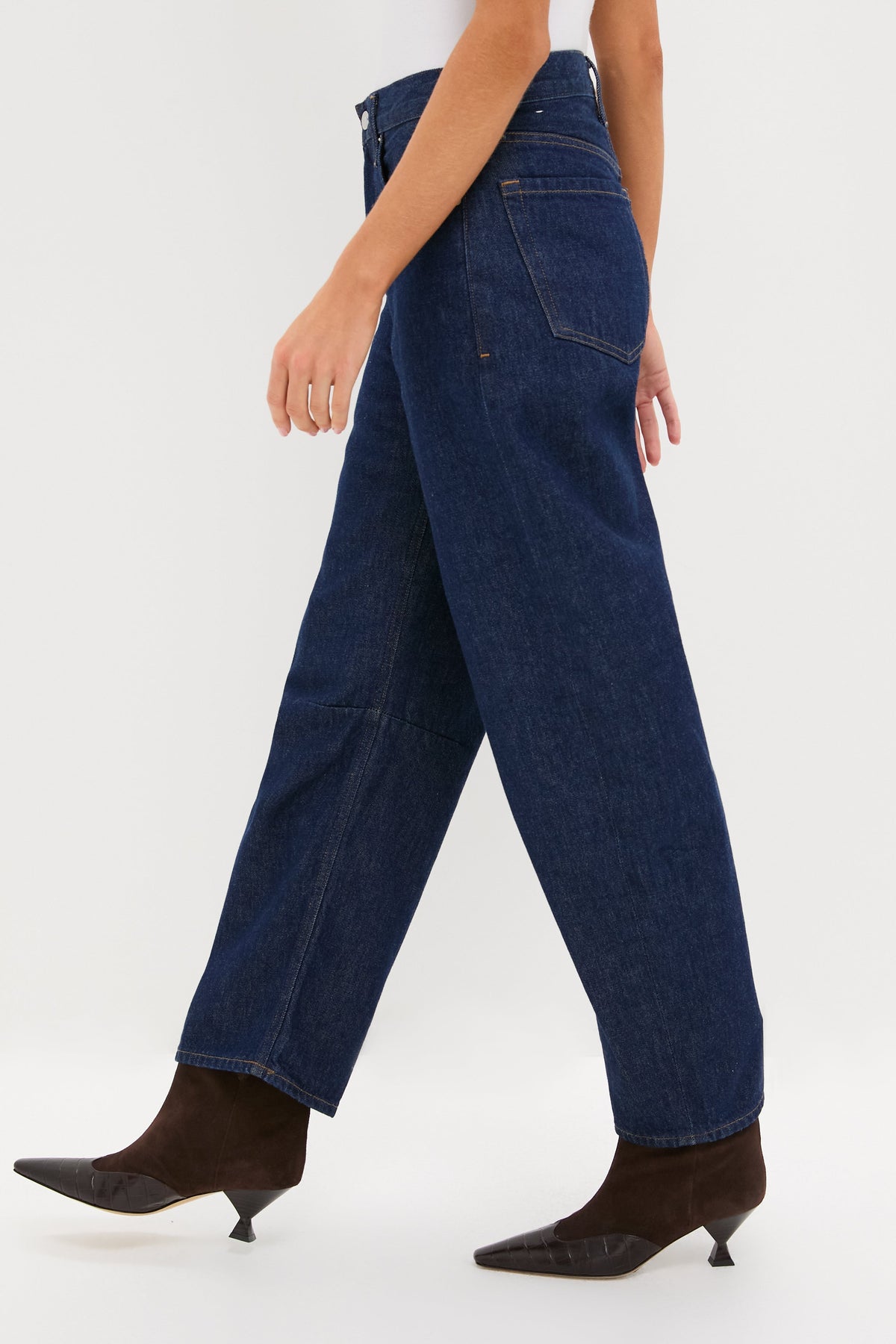 Amherst Miro Jean