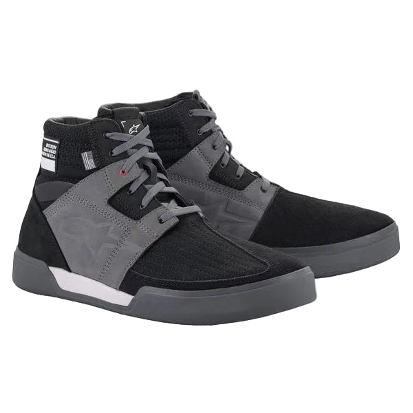 Primer Riding Shoes - Black/Blue/Red