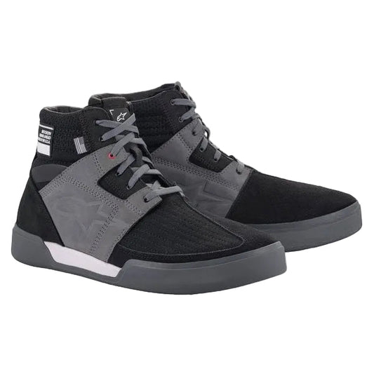 Primer Riding Shoes - Black/Blue/Red